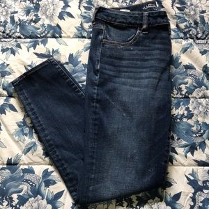 American Eagle Super Stretch Distressed Jeans